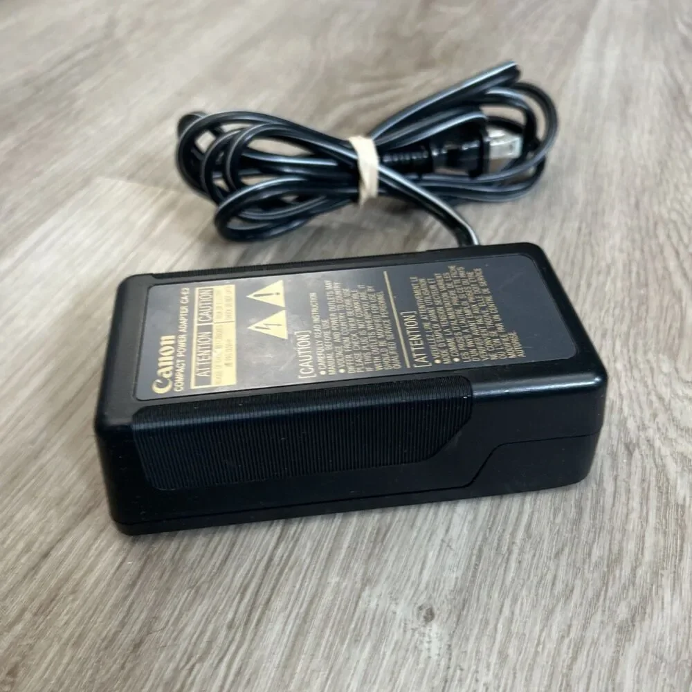 Canon Compact Power Supply Adaptor CA-E2A Camcorder Battery Pack Cable Tested